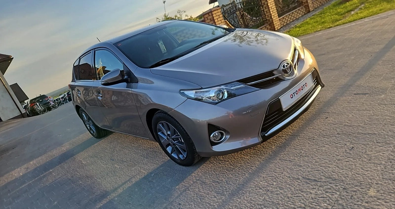 Toyota Auris cena 34900 przebieg: 225000, rok produkcji 2013 z Libiąż małe 232